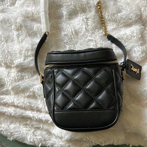 Copy NWOT crossbody quilted bag